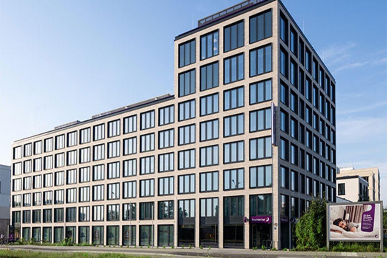 Premier Inn Muenchen City Schwabing Munique Exterior foto