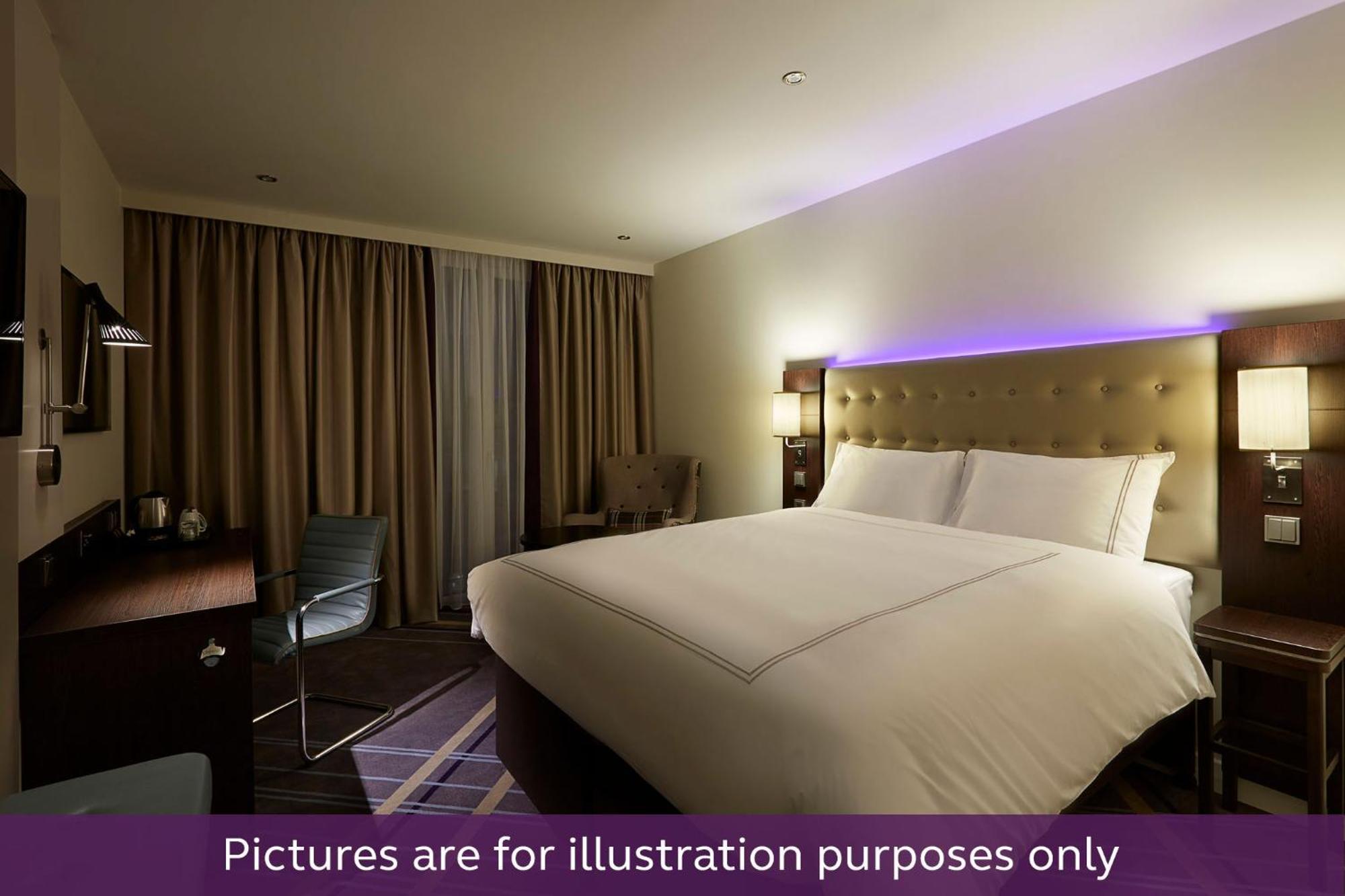 Premier Inn Muenchen City Schwabing Munique Exterior foto