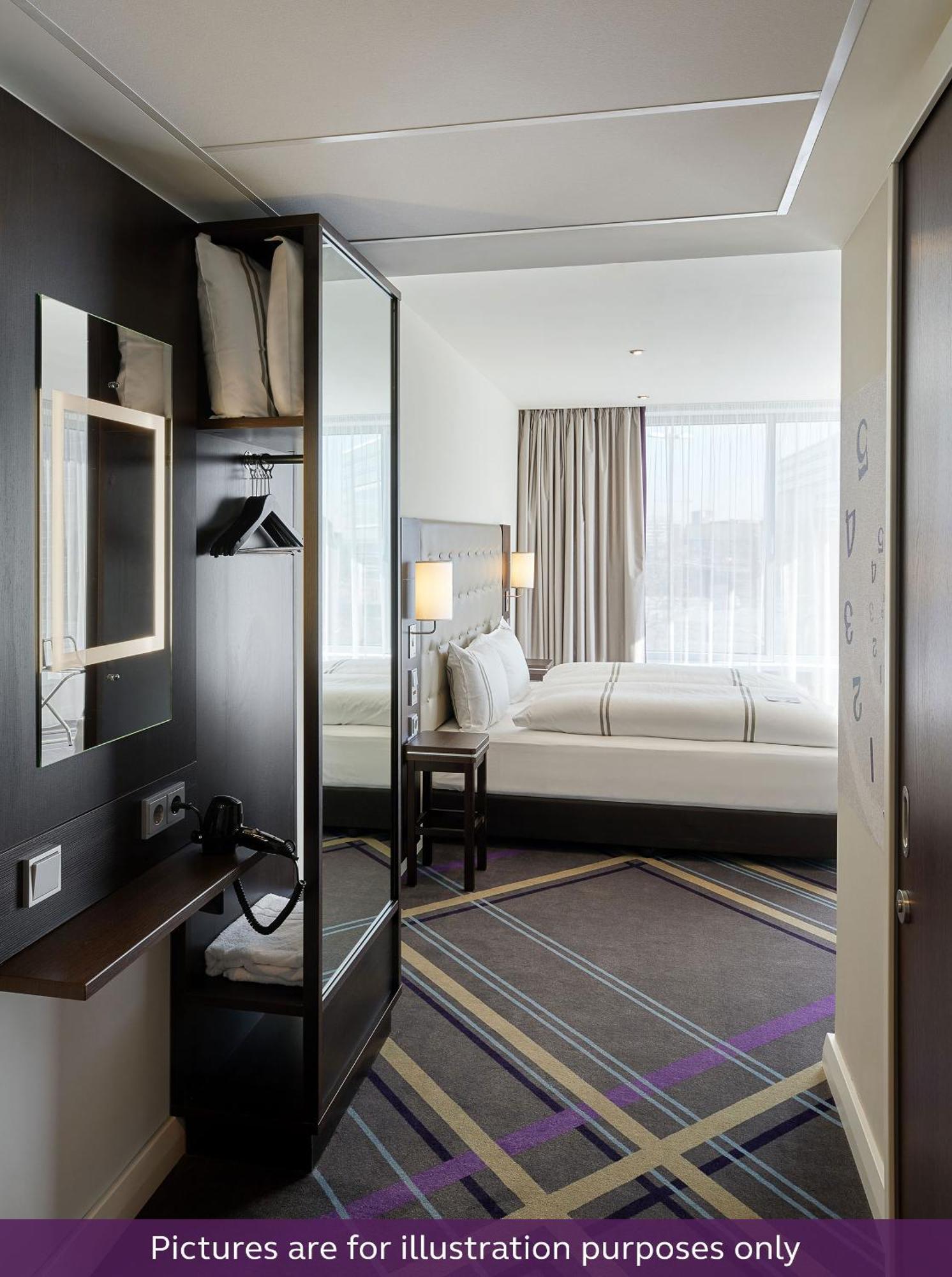 Premier Inn Muenchen City Schwabing Munique Exterior foto